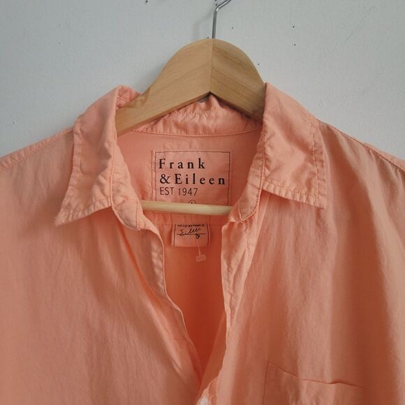 Frank & Eileen Shirt Size L Button Up Relaxed Fit Lightweight Cotton - Picture 3 of 9